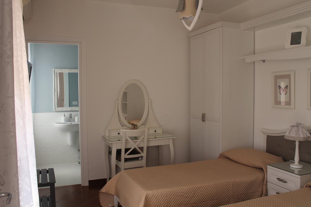 B&B Home Sweet Home Rosolini Habitación foto